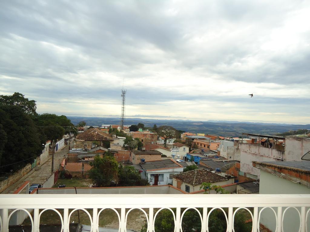 Pousada Reino Encantado - Sao Thome Das Letras - Minas Gerais เซาโตเมตัสเลตราส ภายนอก รูปภาพ